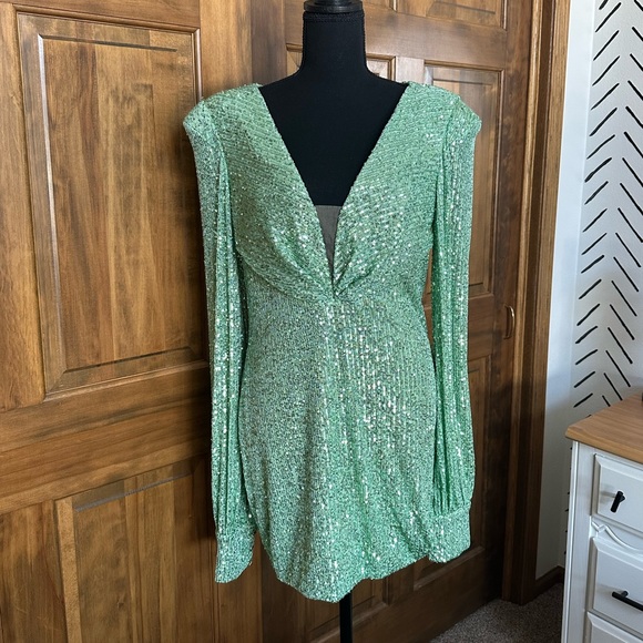 Mac Duggal Cocktail Dress - Picture 2 of 9